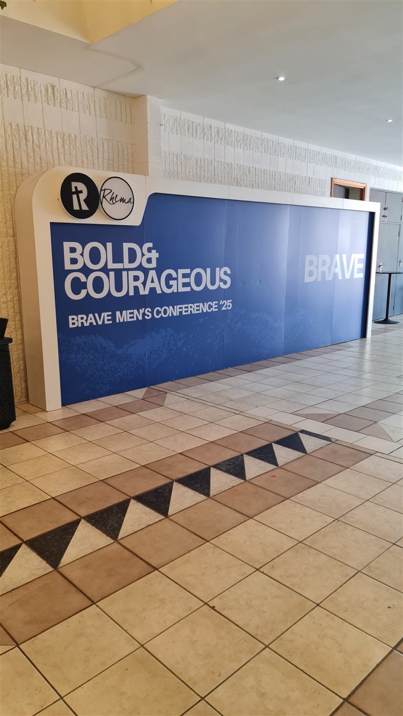 Large format signage installation in a Roodepoort building